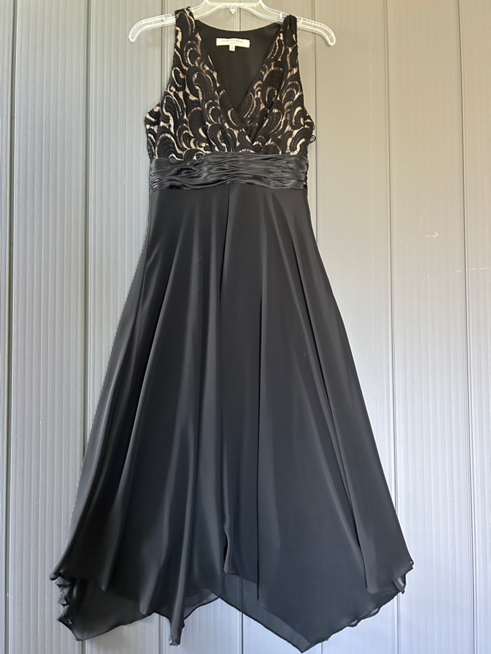 Evan Picone Black V-Neck Evening Dress